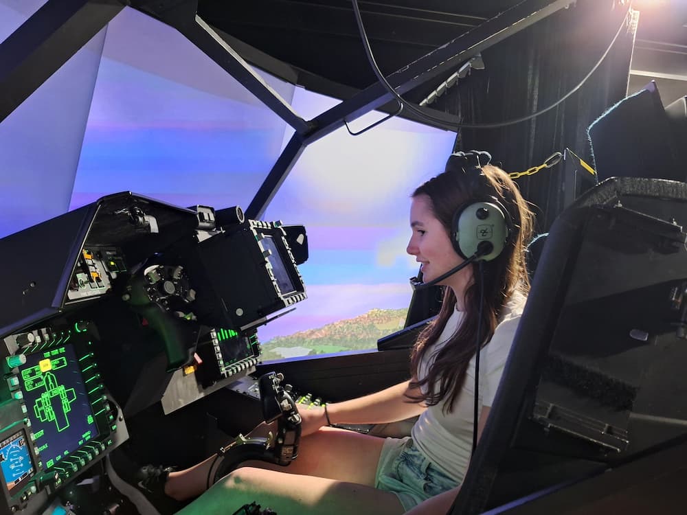 Our Fantastic 2-Week Hawaii Vacation... Would I Go Back Though? - Helicopter simulator