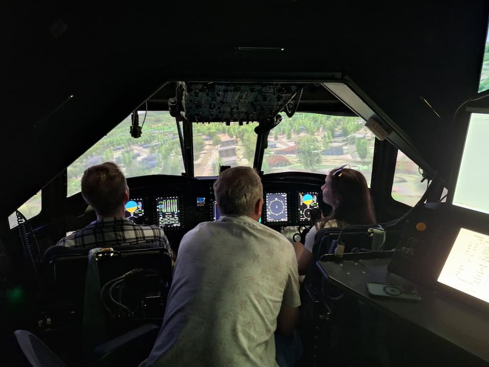 Our Fantastic 2-Week Hawaii Vacation... Would I Go Back Though? - Helicopter simulator