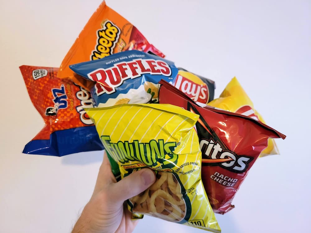 Atomic Habits – The Powerful Keys to Making Changes That Stick - Bags of chips