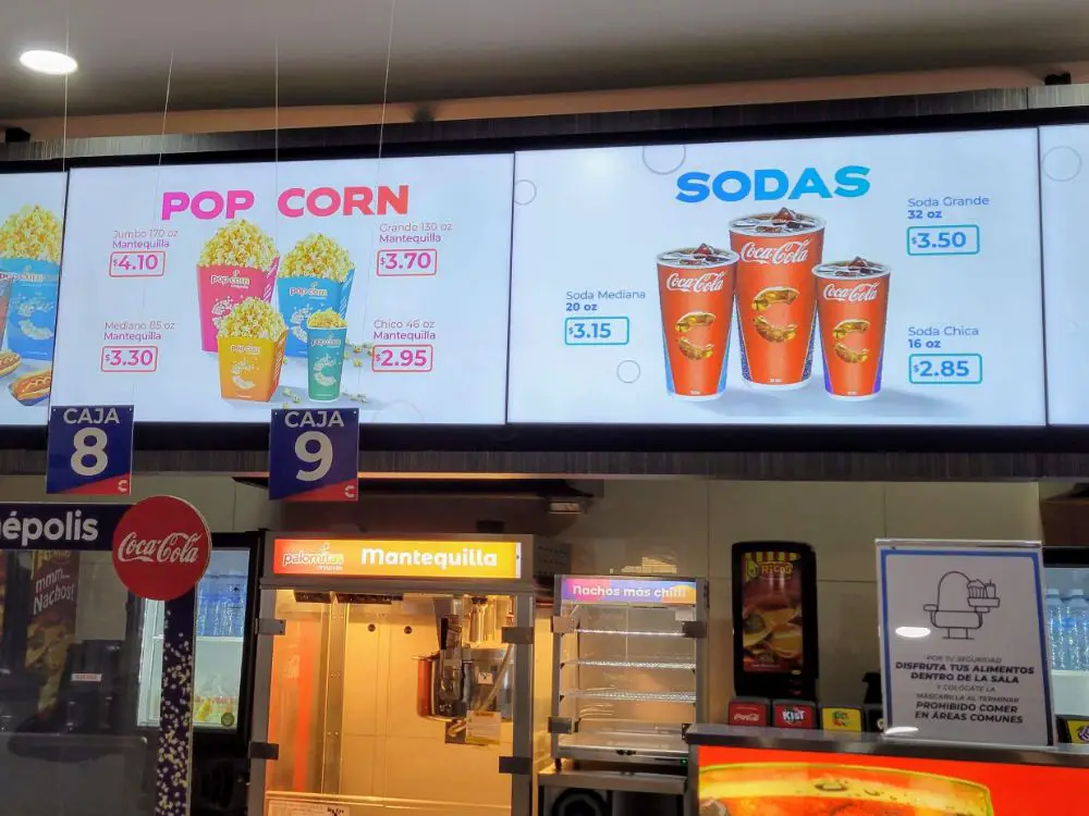 Snack prices at the Cinépolis movie theater