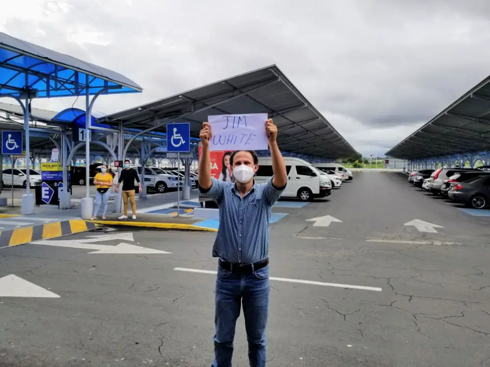 Our Trip to Panama – What to Expect As Borders Reopen - Luis with welcome sign