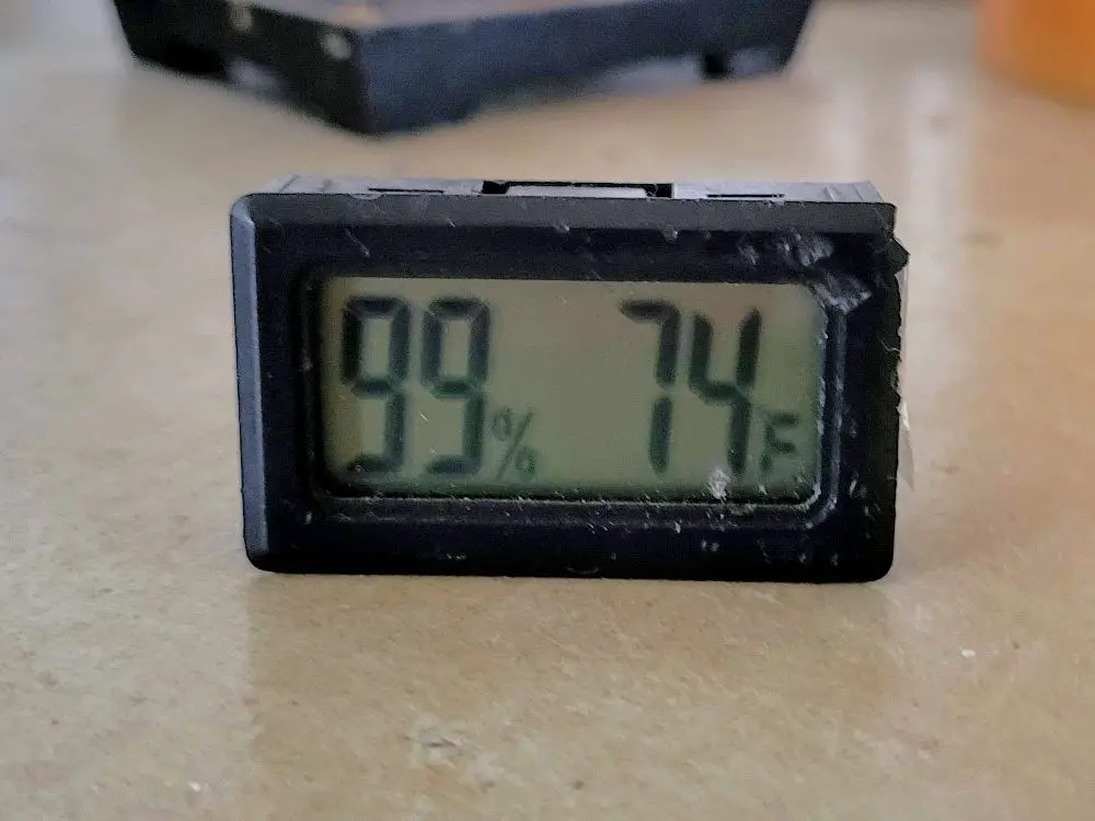 Weather gauge